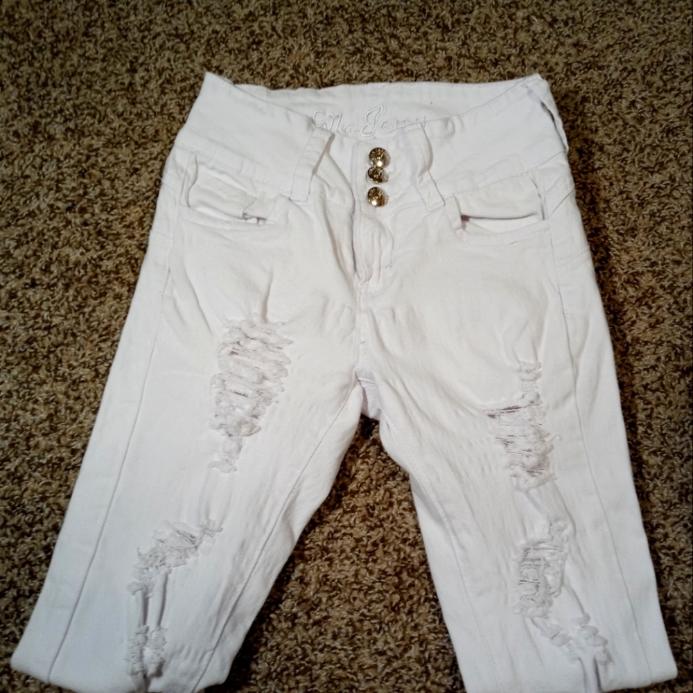 White ripped denim Ella Jeans size 0